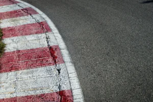 Cómo adelantar en karting sin perder velocidad